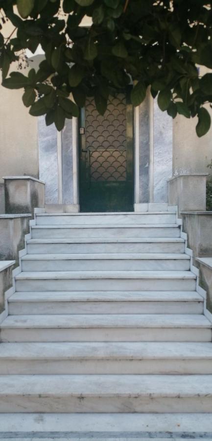 The Athenian House -Duxiana Bed Appartement Buitenkant foto
